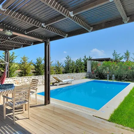 Aeriko Homes Of Distinction וילה