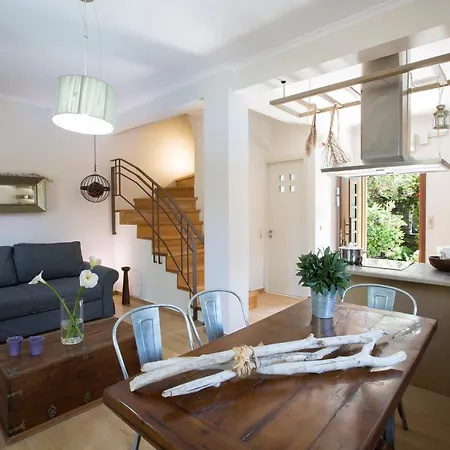 וילה Aeriko Homes Of Distinction *