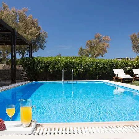 Aeriko Homes Of Distinction וילה