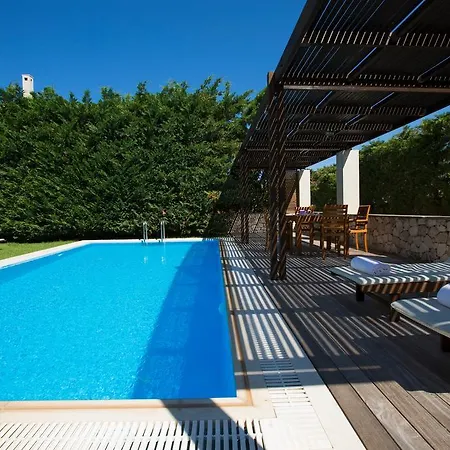 וילה Aeriko Homes Of Distinction *