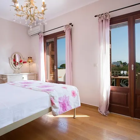 Aeriko Homes Of Distinction וילה אגיוס יואניס