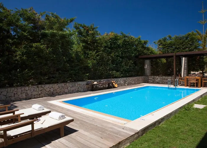 Aeriko Homes Of Distinction Villa *