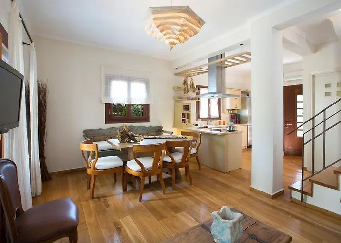 Aeriko Homes Of Distinction