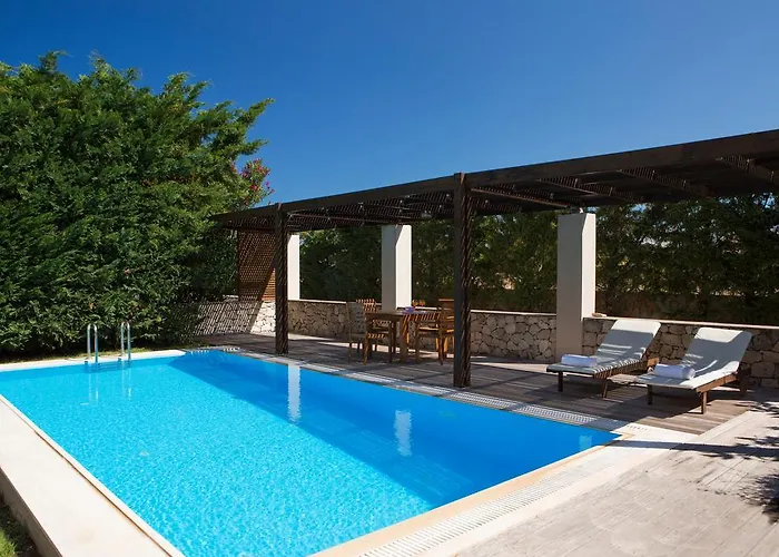 Villa Aeriko Homes Of Distinction