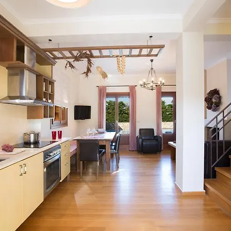 Aeriko Homes Of Distinction