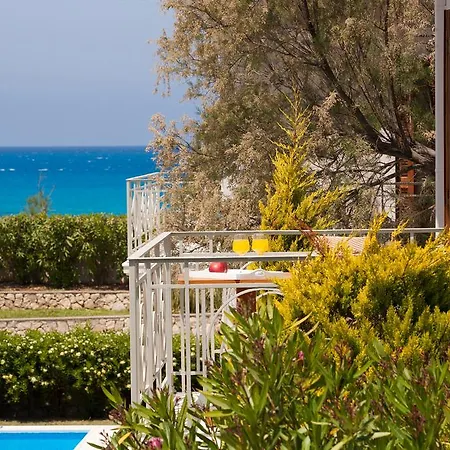 Villa Aeriko Homes Of Distinction
