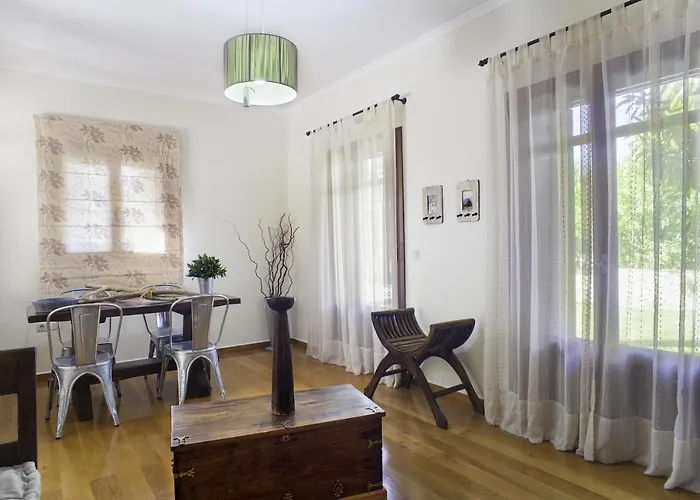 Aeriko Homes Of Distinction * Агиос-Иоаннис